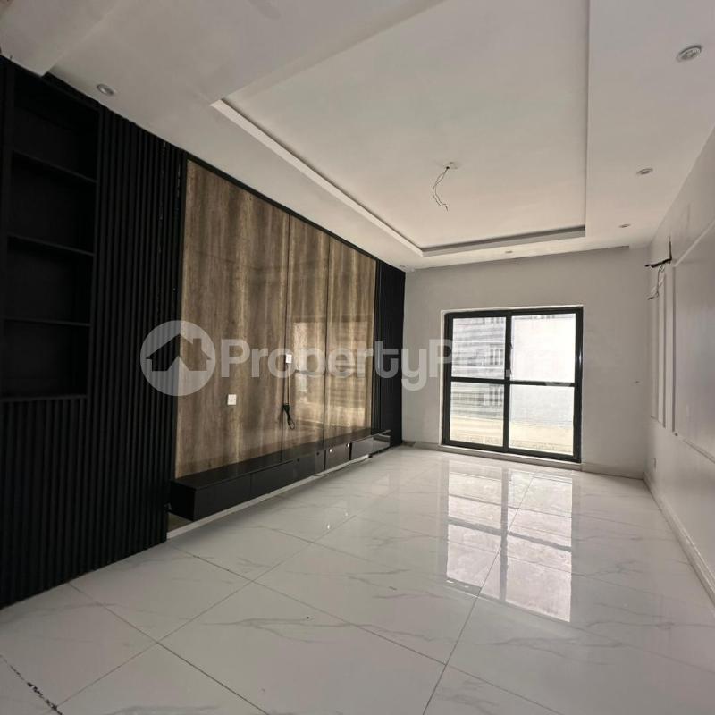 2 bedroom House for rent Ikate Lekki Lagos