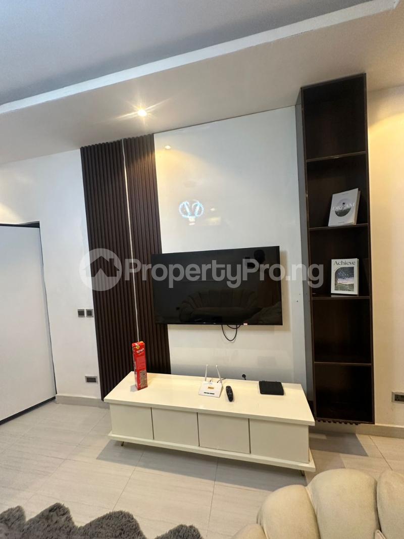 2 bedroom House for rent Ikate Lekki Lagos