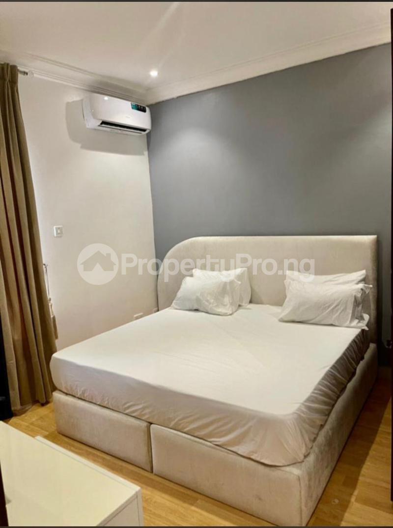 2 bedroom House for rent Admiralty Road Lekki Lagos