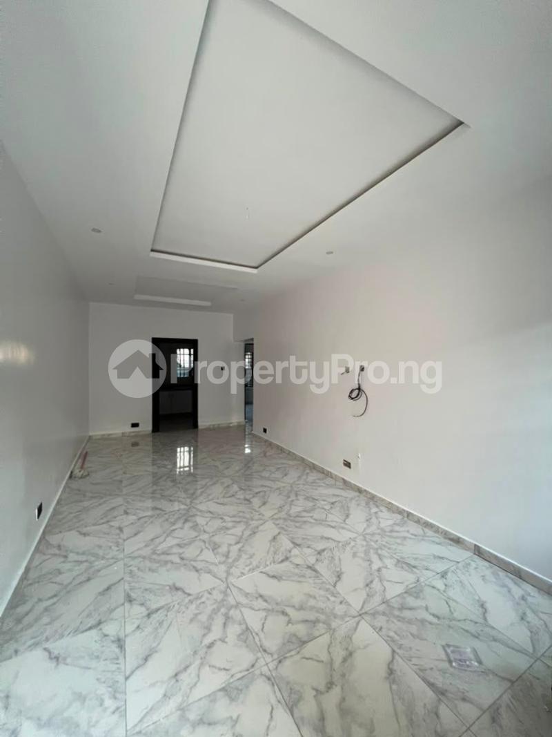 2 bedroom House for rent Mobil Road Ajah Lagos