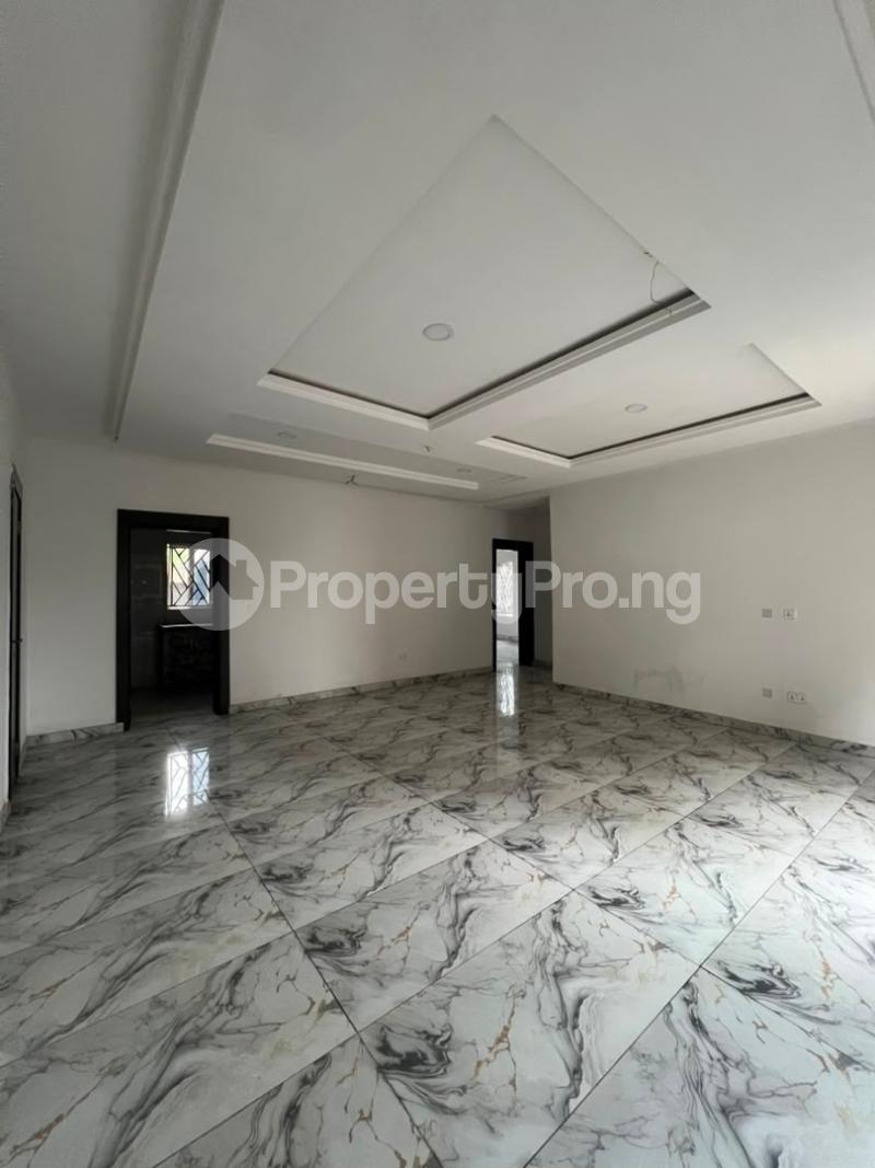 2 bedroom House for rent Mobil Road Ajah Lagos