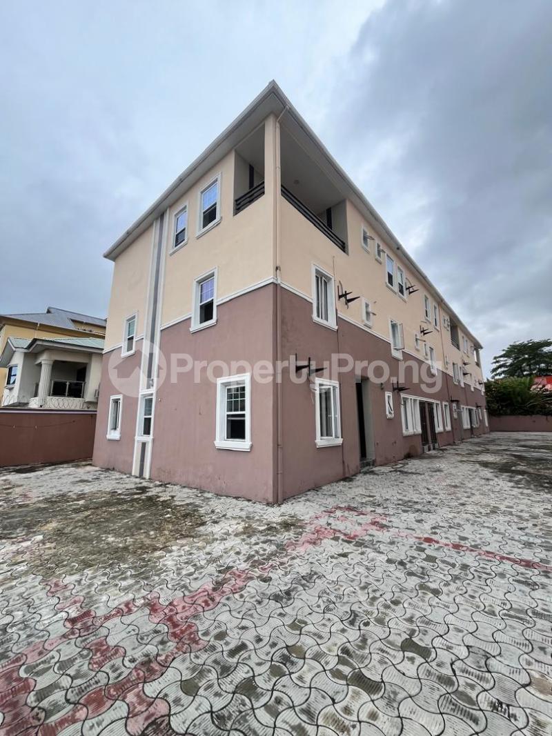 2 bedroom House for rent ONIRU Victoria Island Lagos