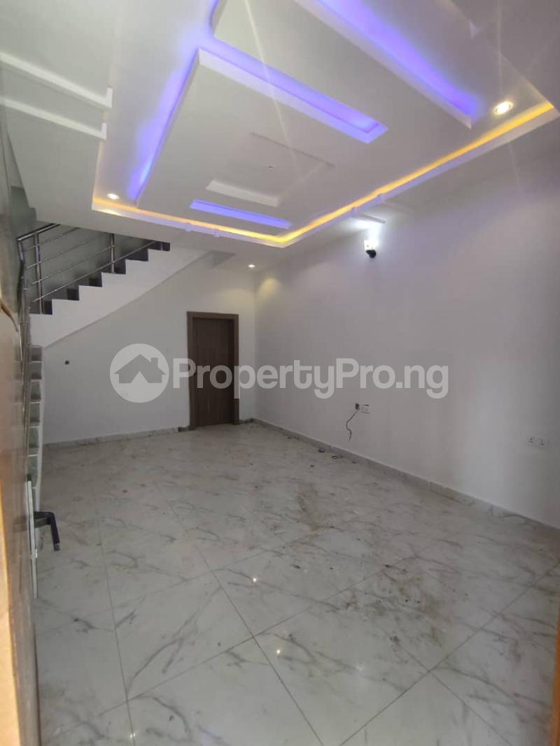 2 bedroom House for rent Ologolo Lekki Lagos