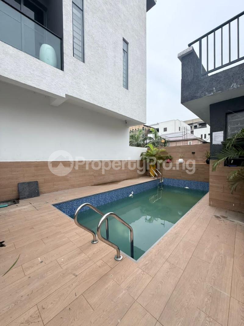 2 bedroom House for rent Lekki Phase 1 Lekki Lagos