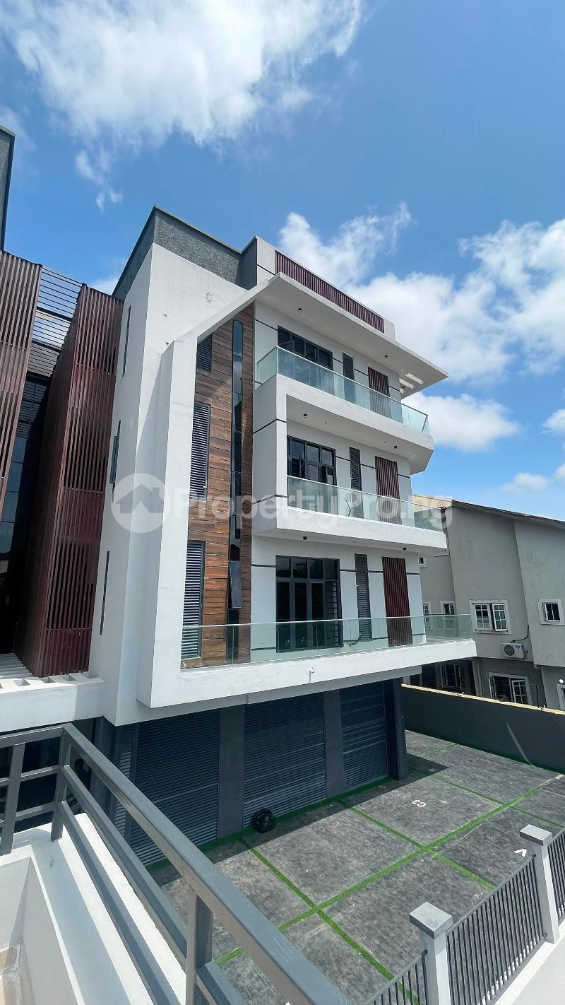 2 bedroom House for rent ONIRU Victoria Island Lagos