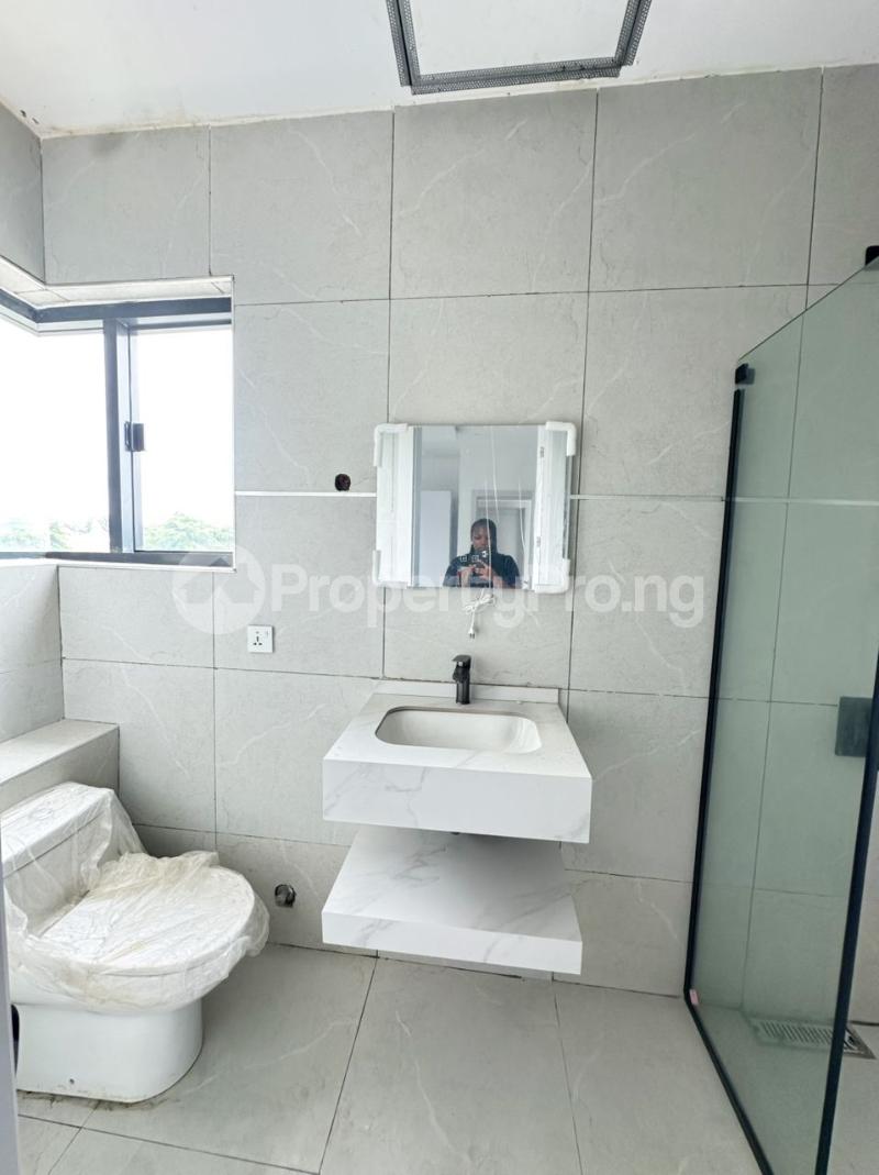 2 bedroom House for rent Ikate Lekki Lagos