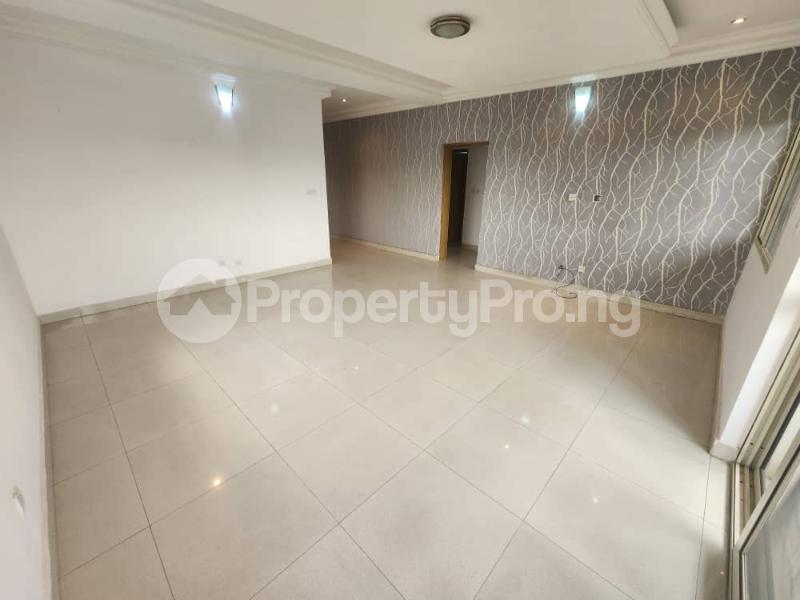 2 bedroom House for rent ONIRU Victoria Island Lagos