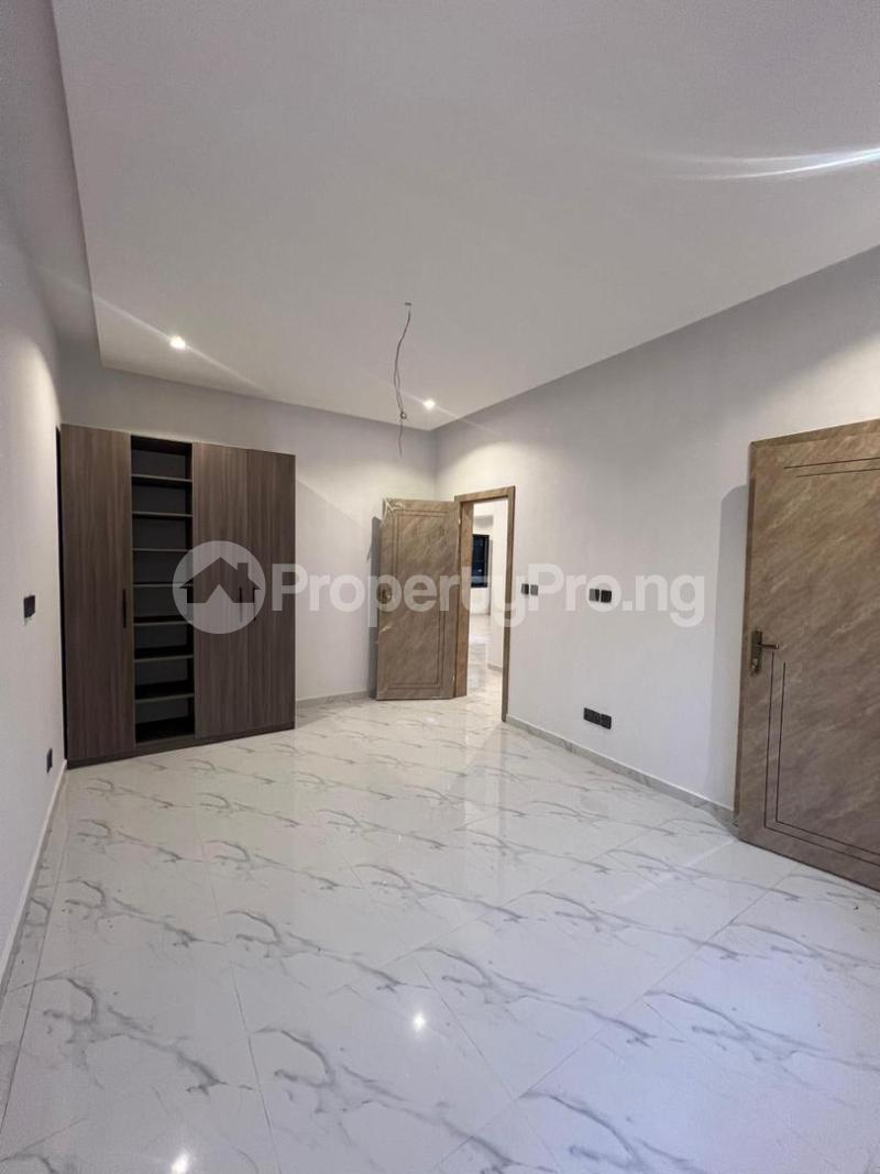 2 bedroom House for rent Ikate Lekki Lagos