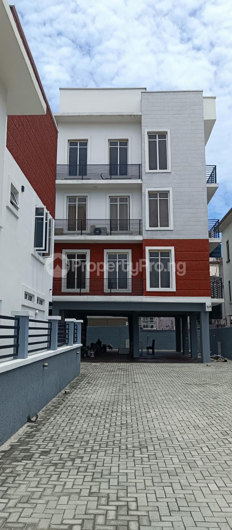 2 bedroom House for rent Ikate Lekki Lagos