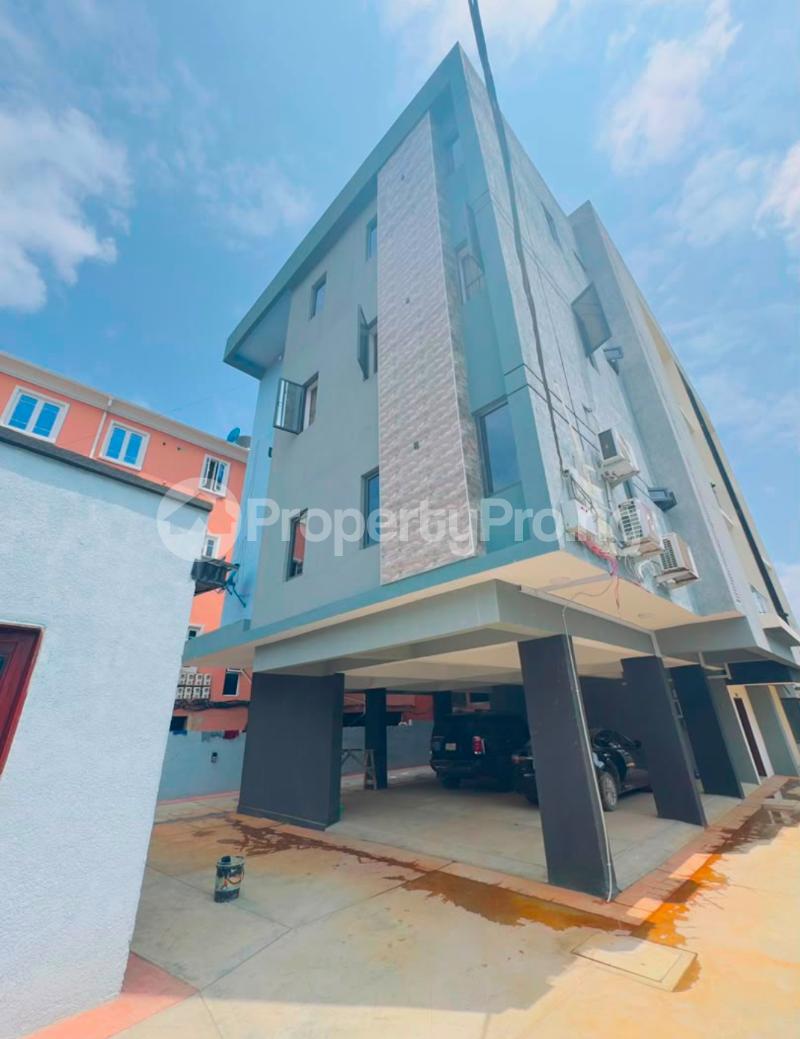 2 bedroom Flat / Apartment for sale Surulere Lagos