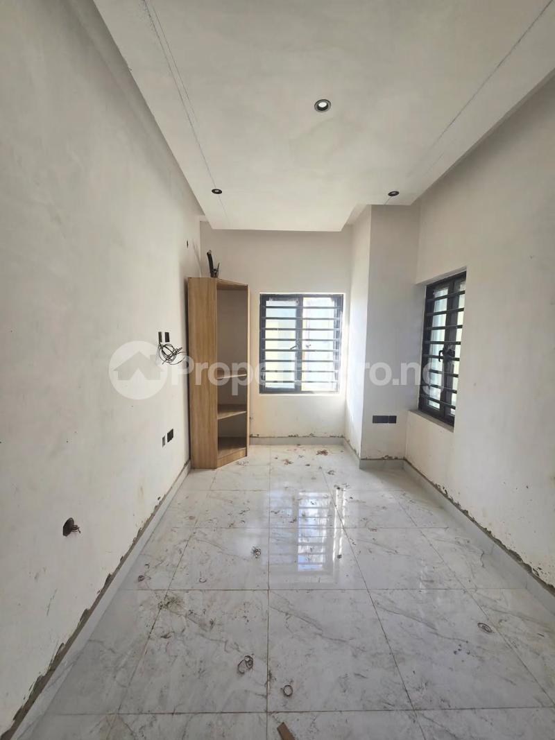 2 bedroom Flat / Apartment for sale Shonibare Estate Maryland Lagos