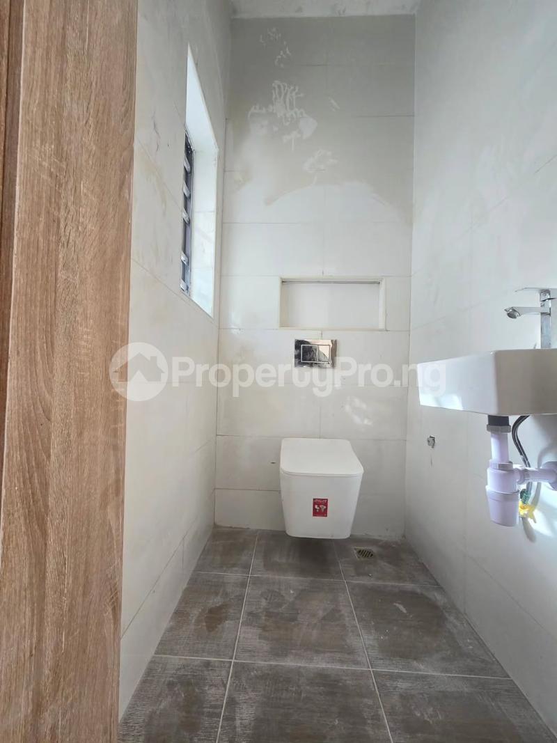 2 bedroom Flat / Apartment for sale Shonibare Estate Maryland Lagos