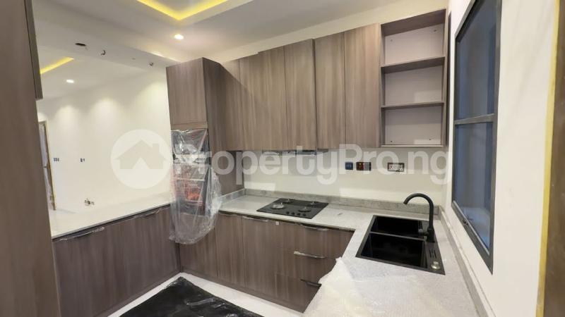 2 bedroom House for rent Ikate Lekki Lagos