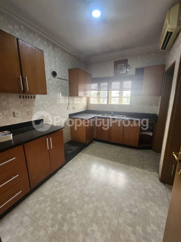 2 bedroom House for rent Parkview Estate Ikoyi Lagos