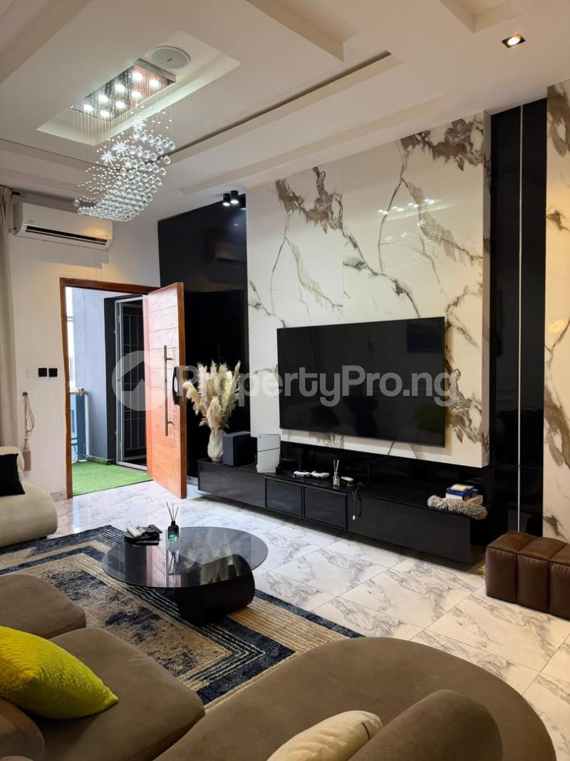 2 bedroom House for rent Ikate Lekki Lagos
