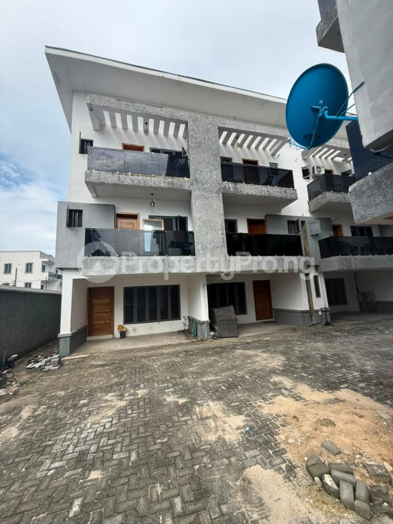 2 bedroom House for rent Ikate Lekki Lagos