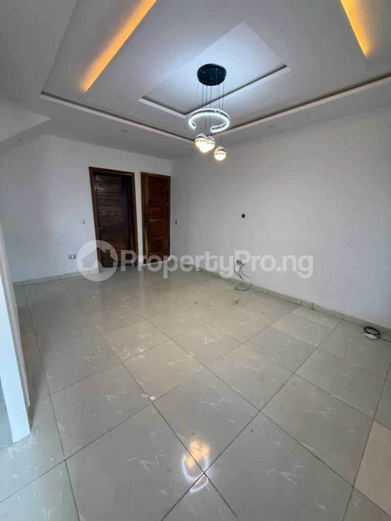 2 bedroom House for rent Ikate Lekki Lagos