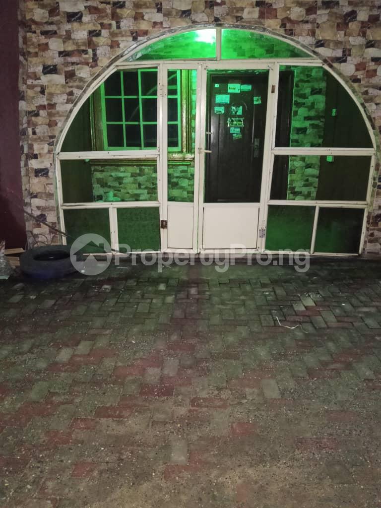 2 bedroom House for rent Arowonjobe, Mende Maryland Lagos