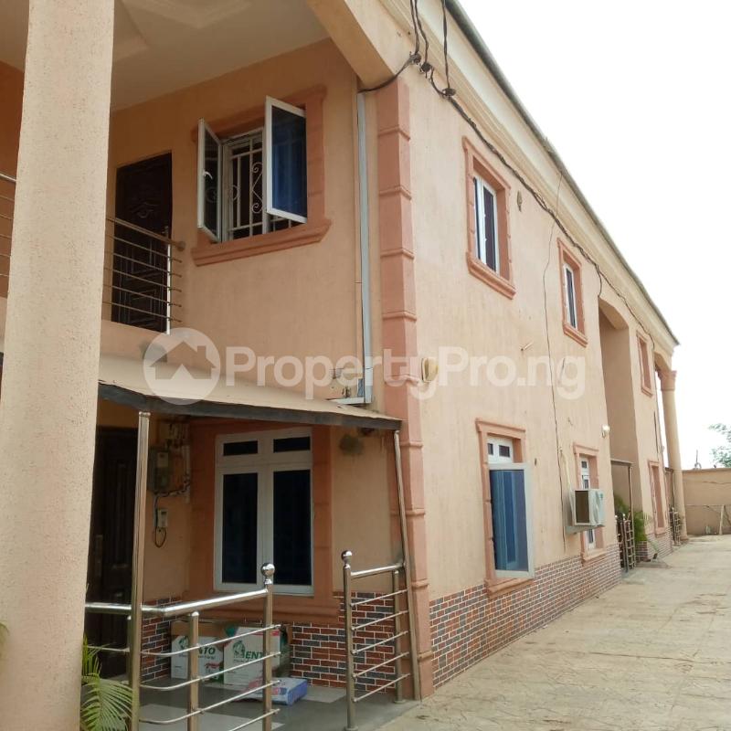 2 bedroom Flat / Apartment for rent Hassan Block Akuru Elebu Oluyole Extension Akala Express Ibadan Oyo - 4