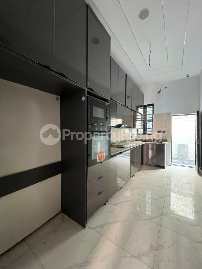 2 bedroom House for rent Abraham adesanya estate Ajah Lagos
