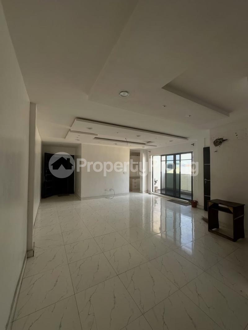 2 bedroom House for rent Ologolo Lekki Lagos