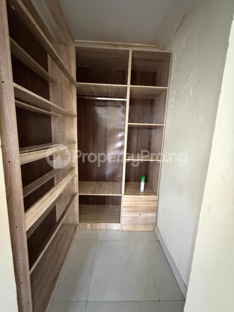 2 bedroom House for rent Ikate Lekki Lagos