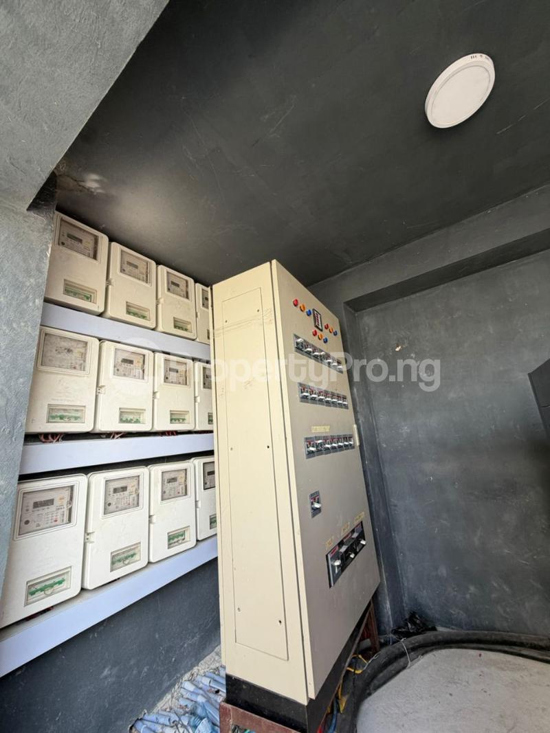 2 bedroom House for sale ONIRU Victoria Island Lagos