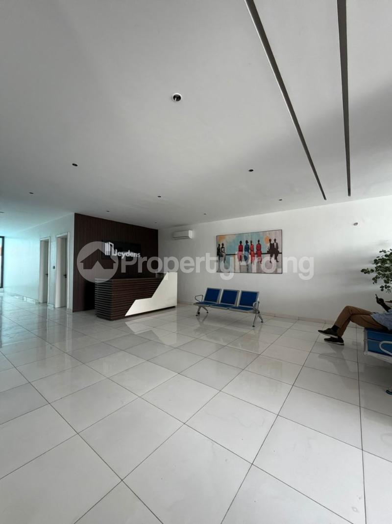 2 bedroom House for sale ONIRU Victoria Island Lagos