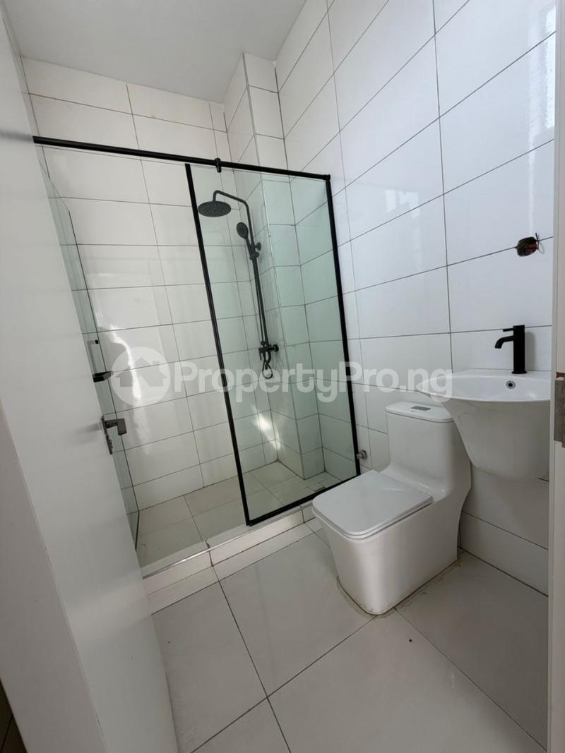 2 bedroom House for sale ONIRU Victoria Island Lagos