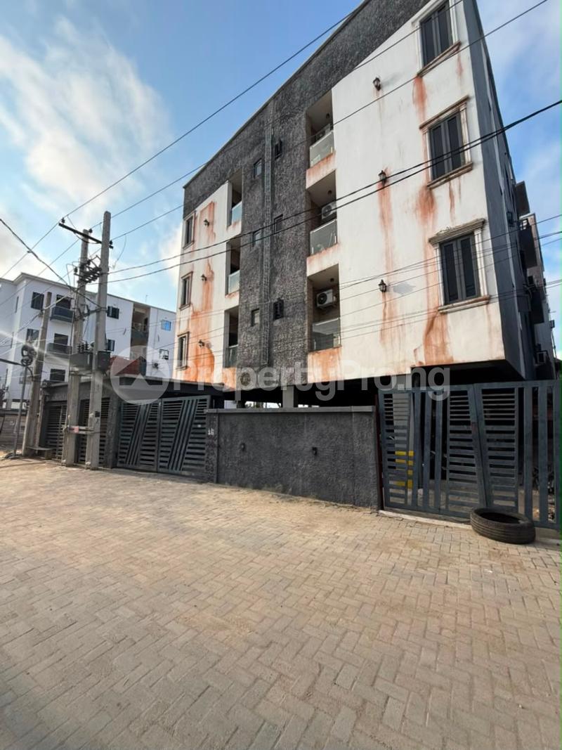 2 bedroom Flat / Apartment for rent Ologolo Lekki Lagos