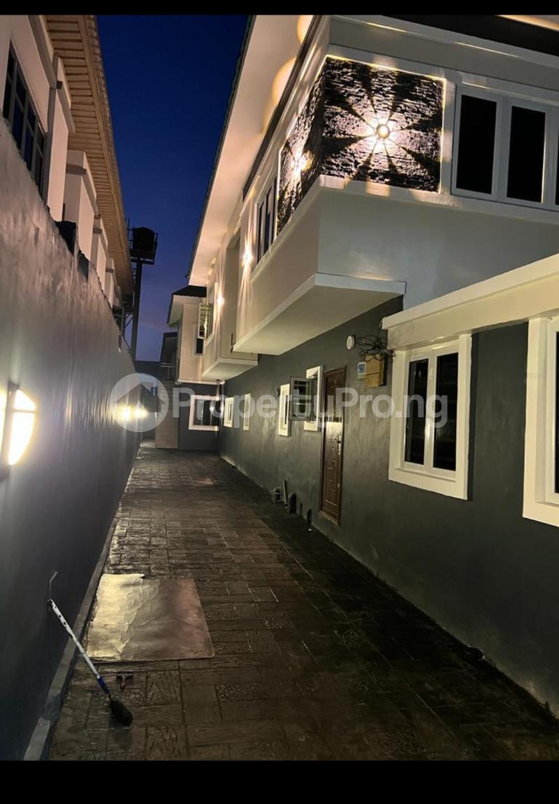 2 bedroom Flat / Apartment for rent Bode Thomas Street Bode Thomas Surulere Lagos