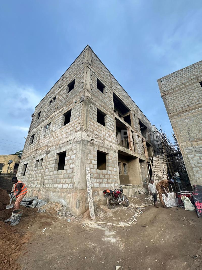 2 bedroom Flat / Apartment for sale Behind Foodco, Ring Road, Ring Rd Ibadan Oyo