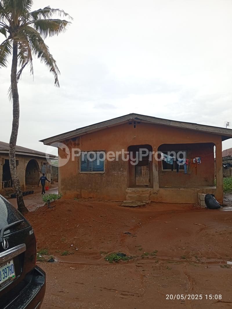 2 bedroom House for sale Iseyin Igando Ikotun/Igando Lagos