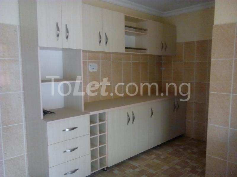 2 bedroom House for rent   Berger Ojodu Lagos