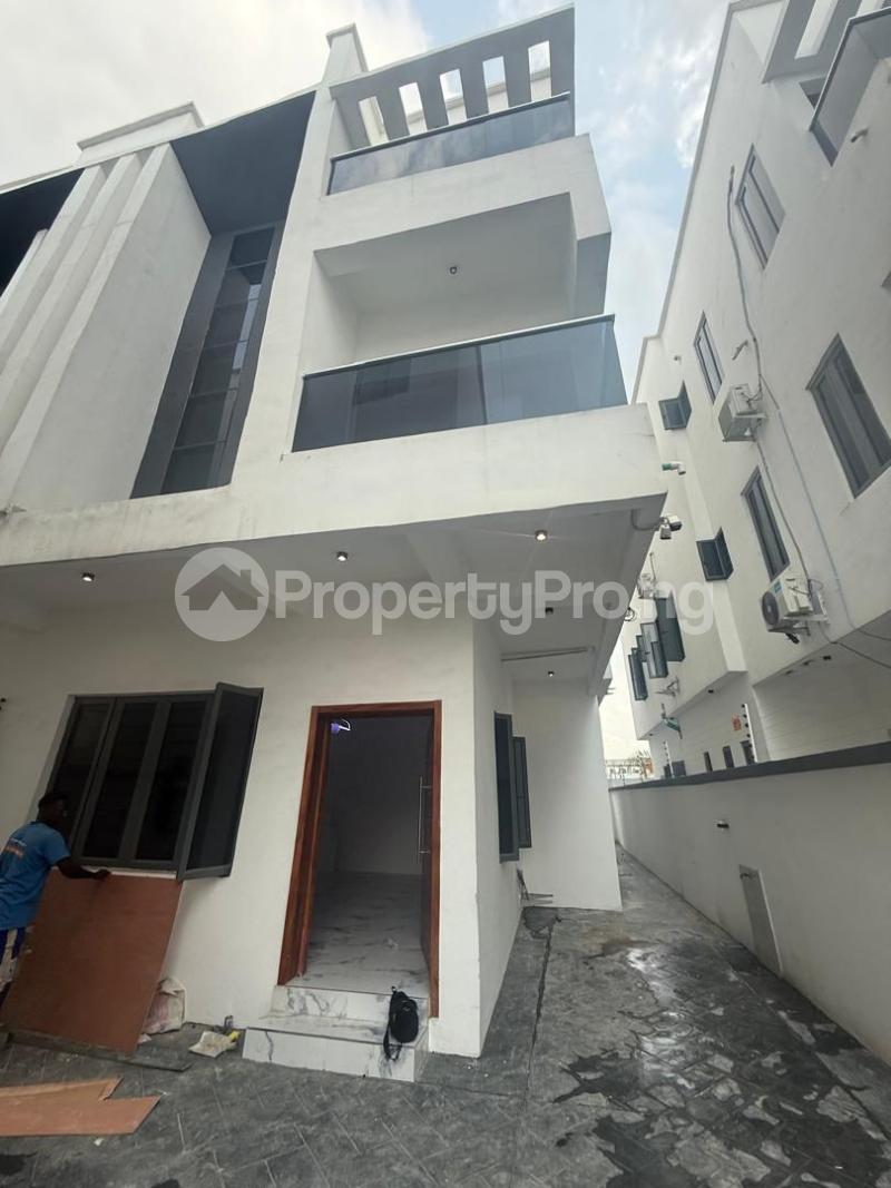 2 bedroom House for rent Ologolo Road Ologolo Lekki Lagos