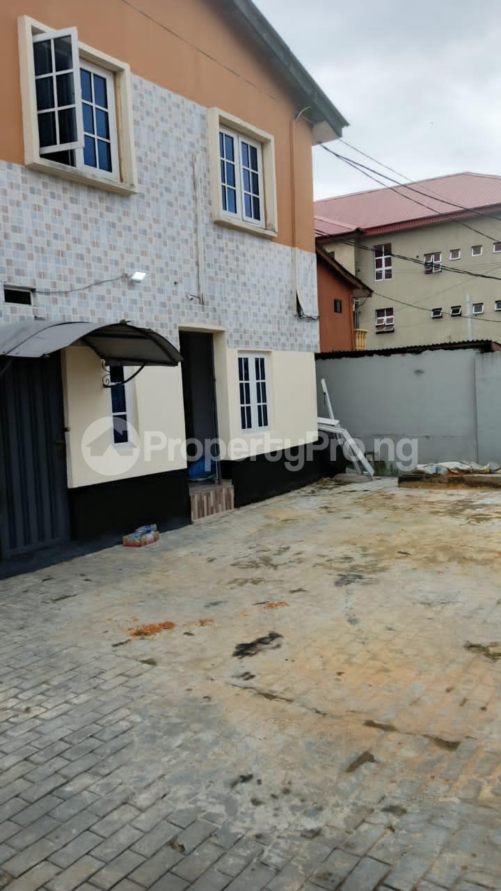 2 bedroom Flat / Apartment for rent Off Ajao Street Off Olufemi Ogunlana Drive Suruler Ogunlana Surulere Lagos