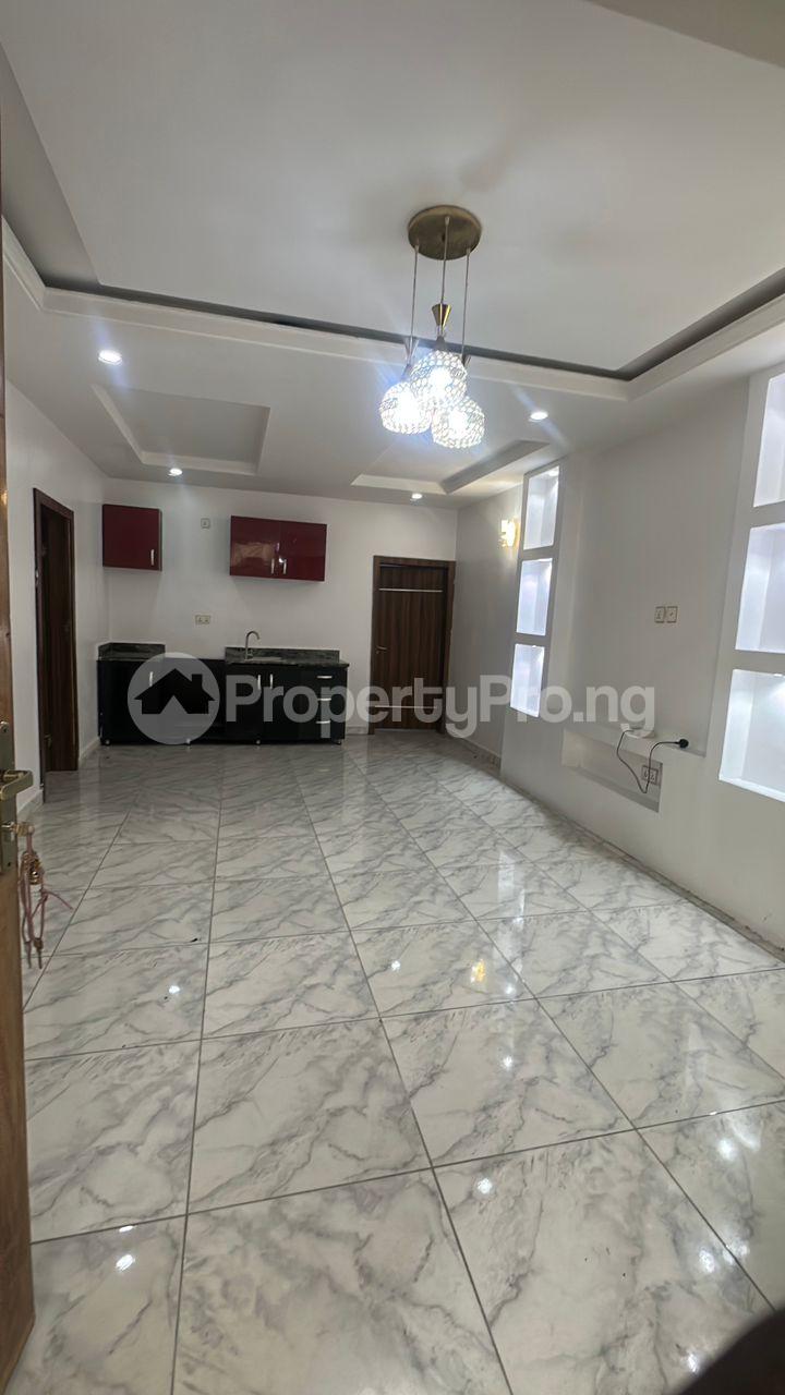 2 bedroom House for rent Ologolo Lekki Lagos