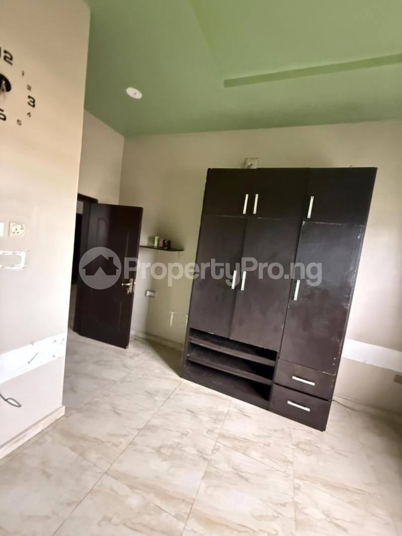 2 bedroom House for rent Spg Ologolo Road Lekki Lagos