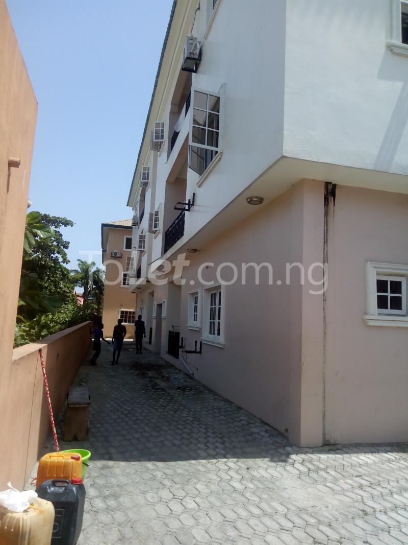 2 bedroom Flat / Apartment for rent Obamusa Street Agungi Lekki Lagos