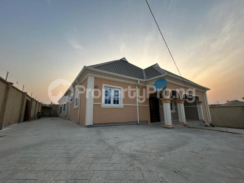 2 bedroom Flat / Apartment for rent Asunle Off Kasumu Road Akala Express Ibadan Oyo