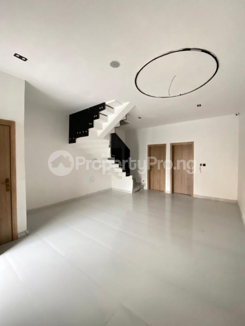 2 bedroom House for rent Ilasan Lekki Lagos