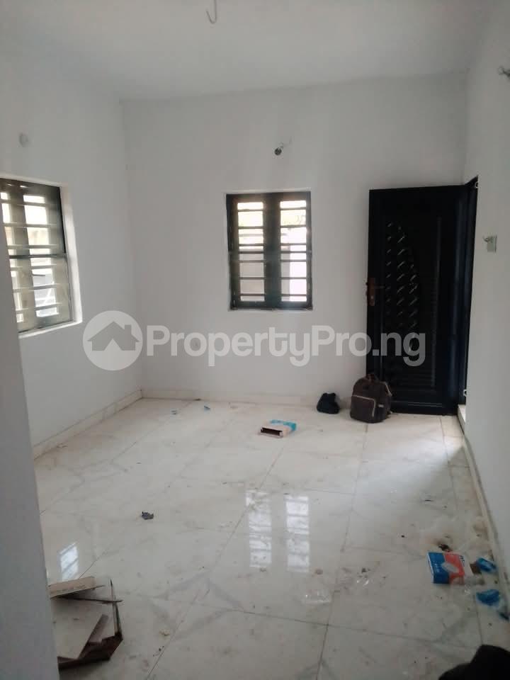 2 bedroom House for rent Ijesha Surulere Lagos