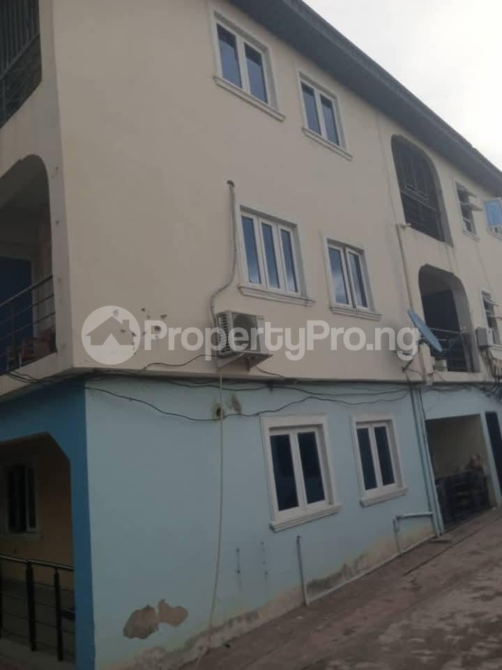 2 bedroom House for rent Mende Maryland Lagos