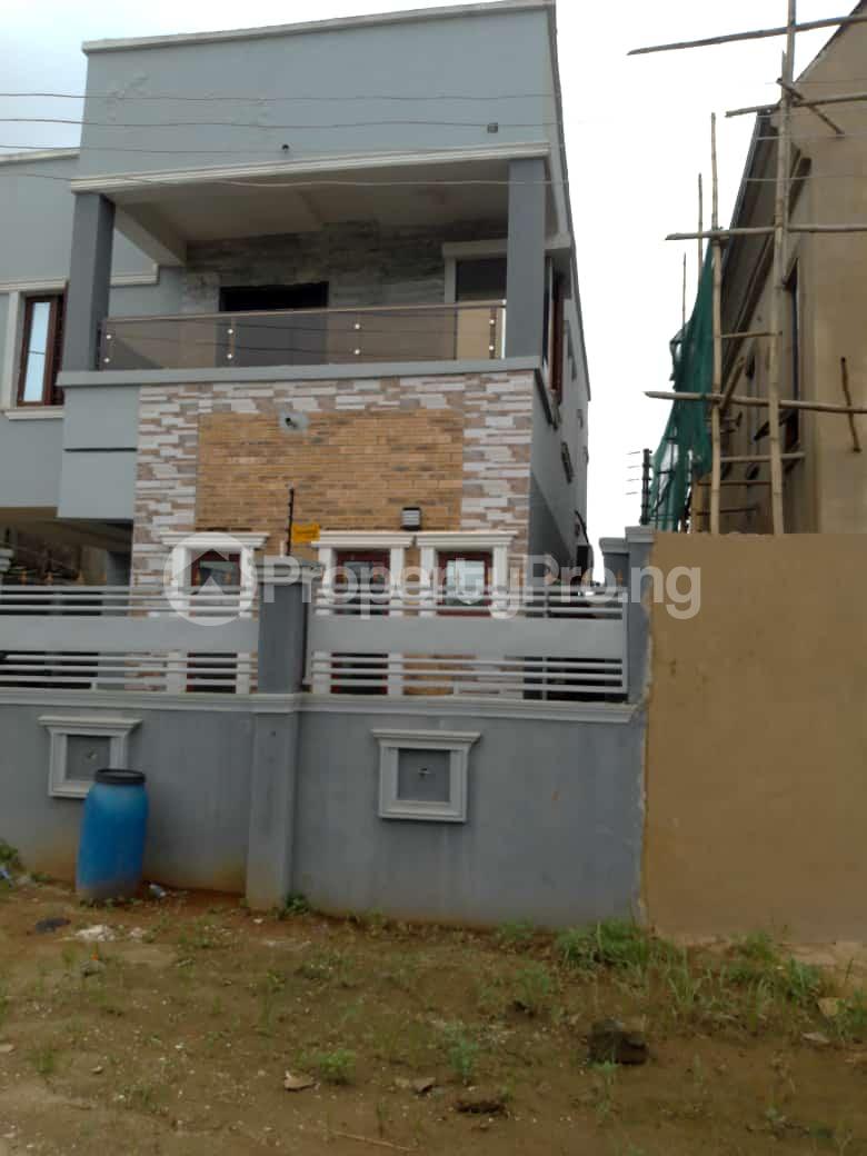 2 bedroom House for rent Ijesha Surulere Lagos