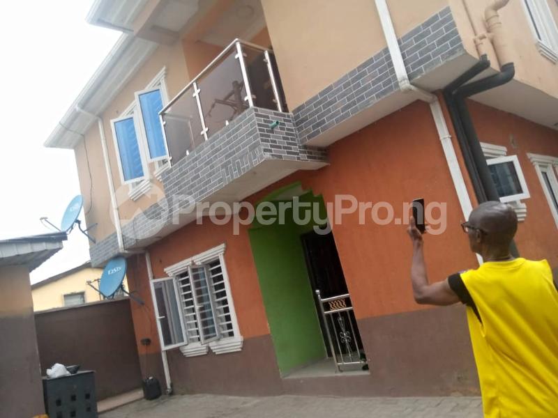 2 bedroom House for rent Ogunlana Surulere Lagos