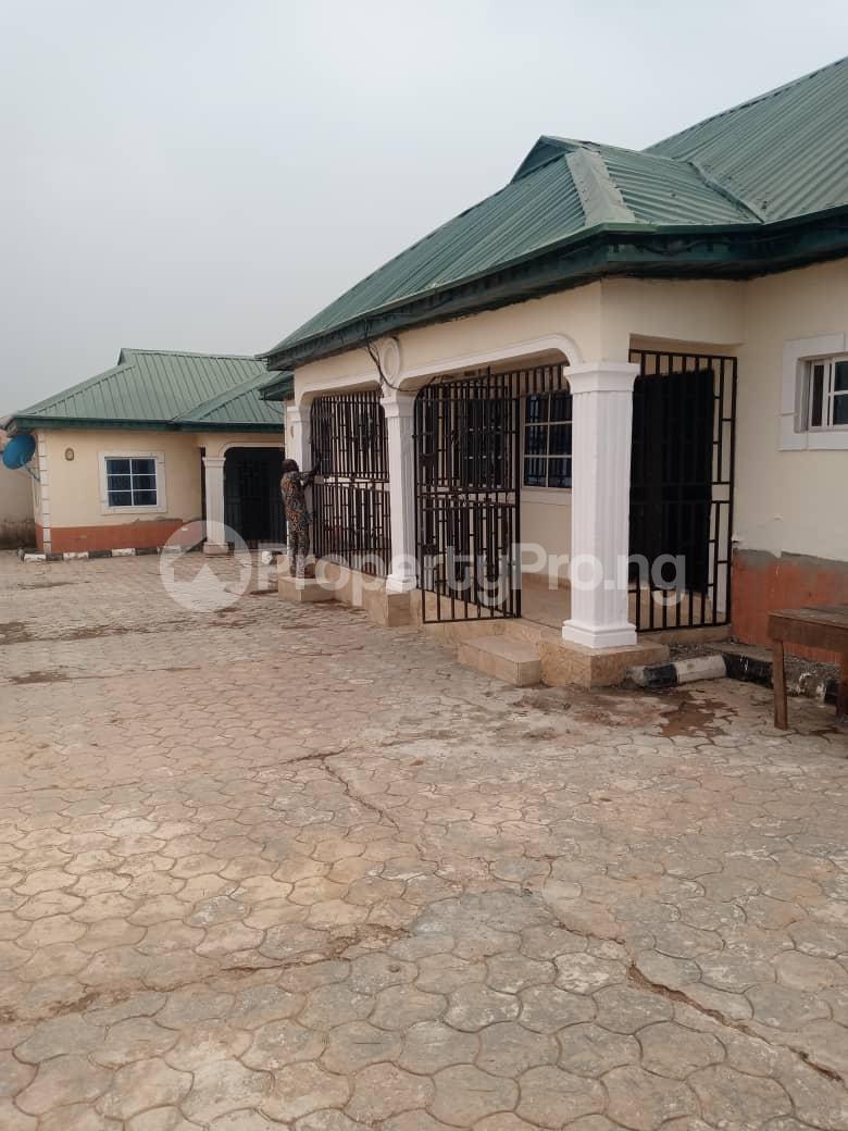 2 bedroom Flat / Apartment for rent Pillar Estate Off Akala Express Ibadan Oyo