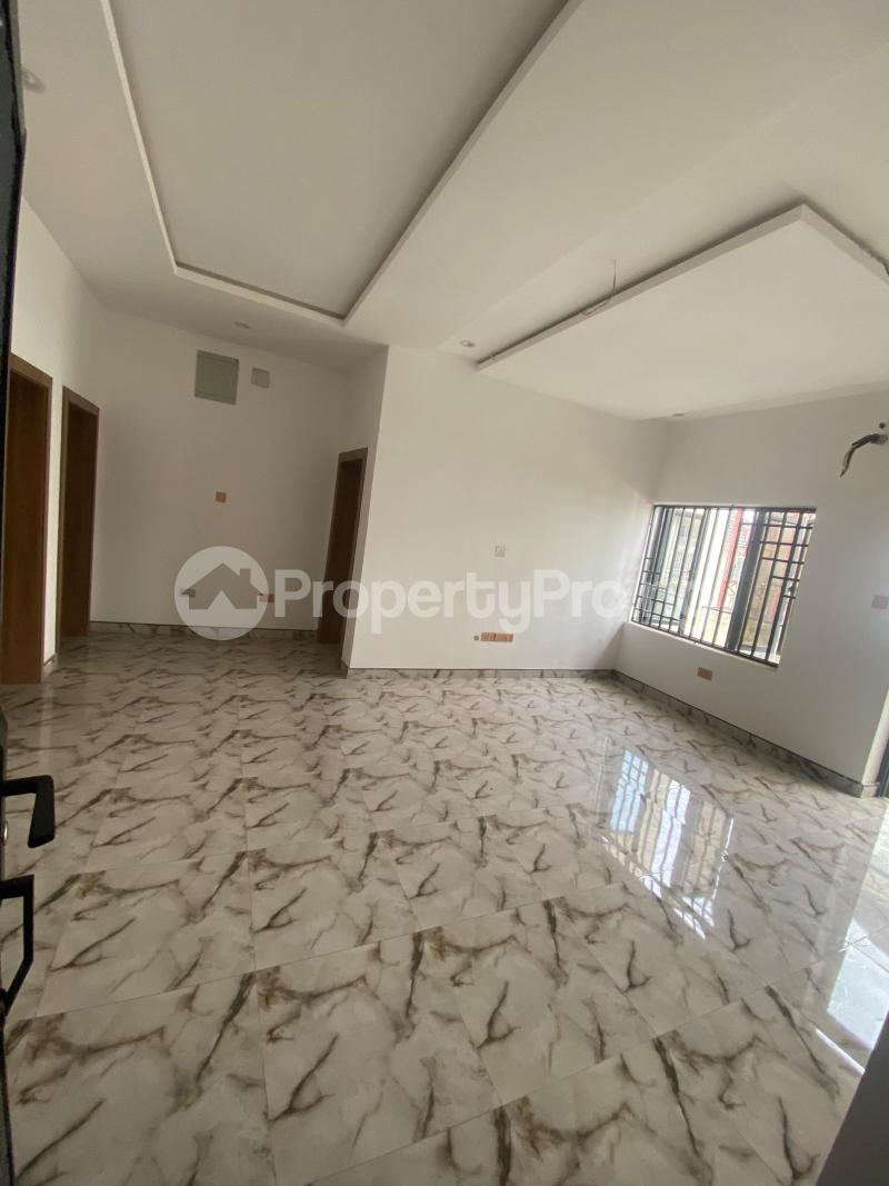 2 bedroom Flat / Apartment for sale Surulere Lagos