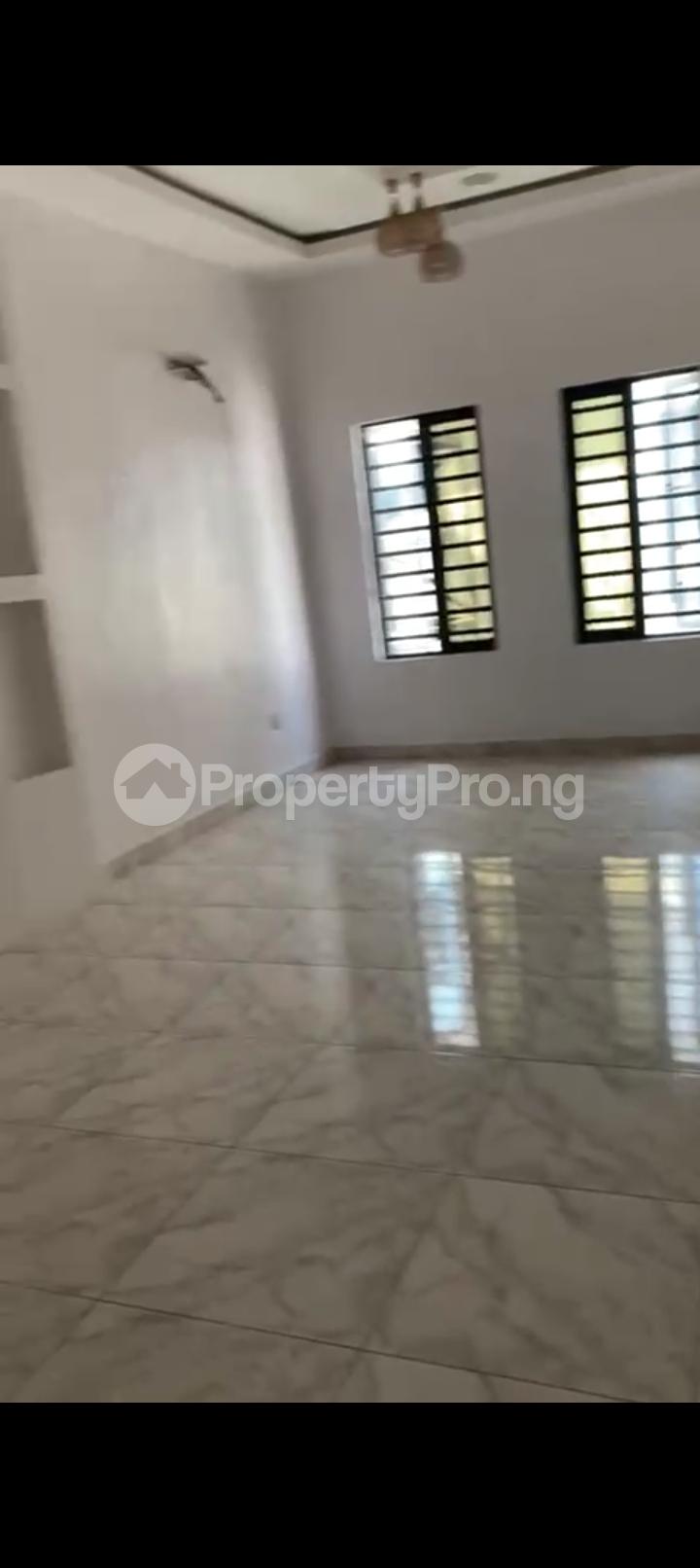 2 bedroom House for rent Ologolo Road Ologolo Lekki Lagos