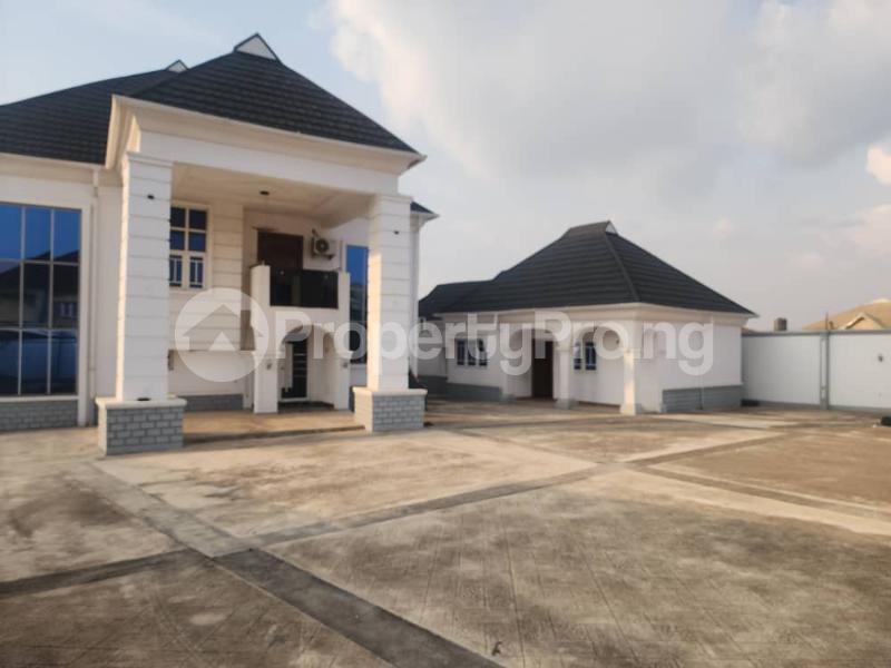 2 bedroom House for rent Commodore Elebu Akala Express Ibadan Oyo