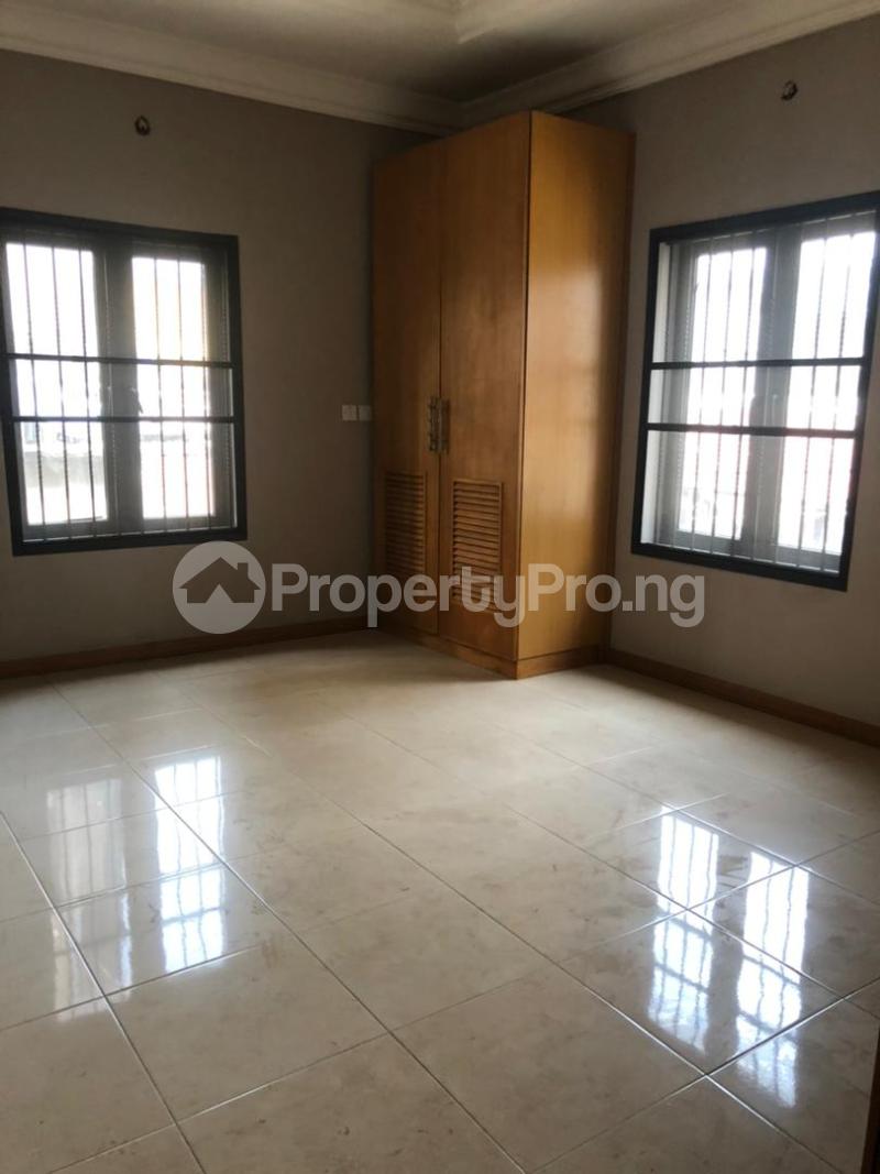2 Bedroom Flat / Apartment in Mende Maryland Lagos Flat / Apartment